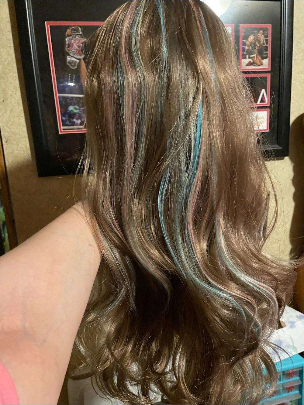 Chelsea Smith Crowns blonde rock candy standard